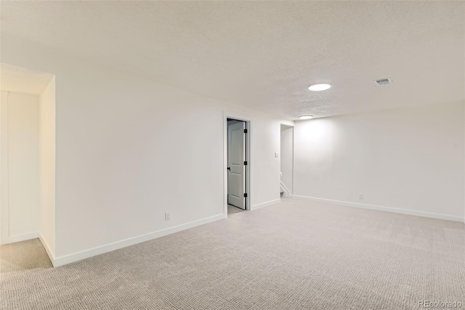 MLS Image #19 for 14317  olmsted drive,denver, Colorado