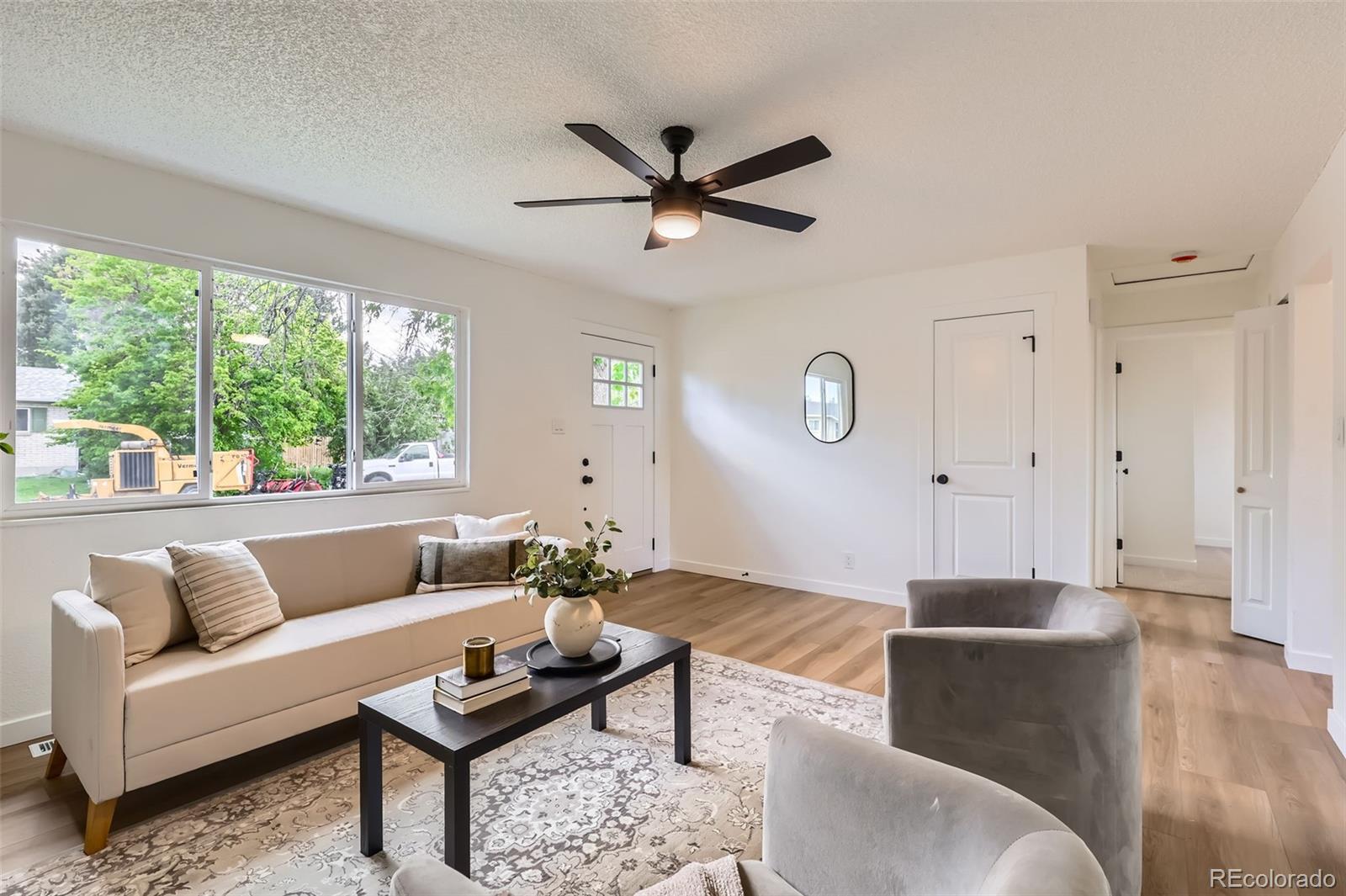 MLS Image #6 for 14317  olmsted drive,denver, Colorado