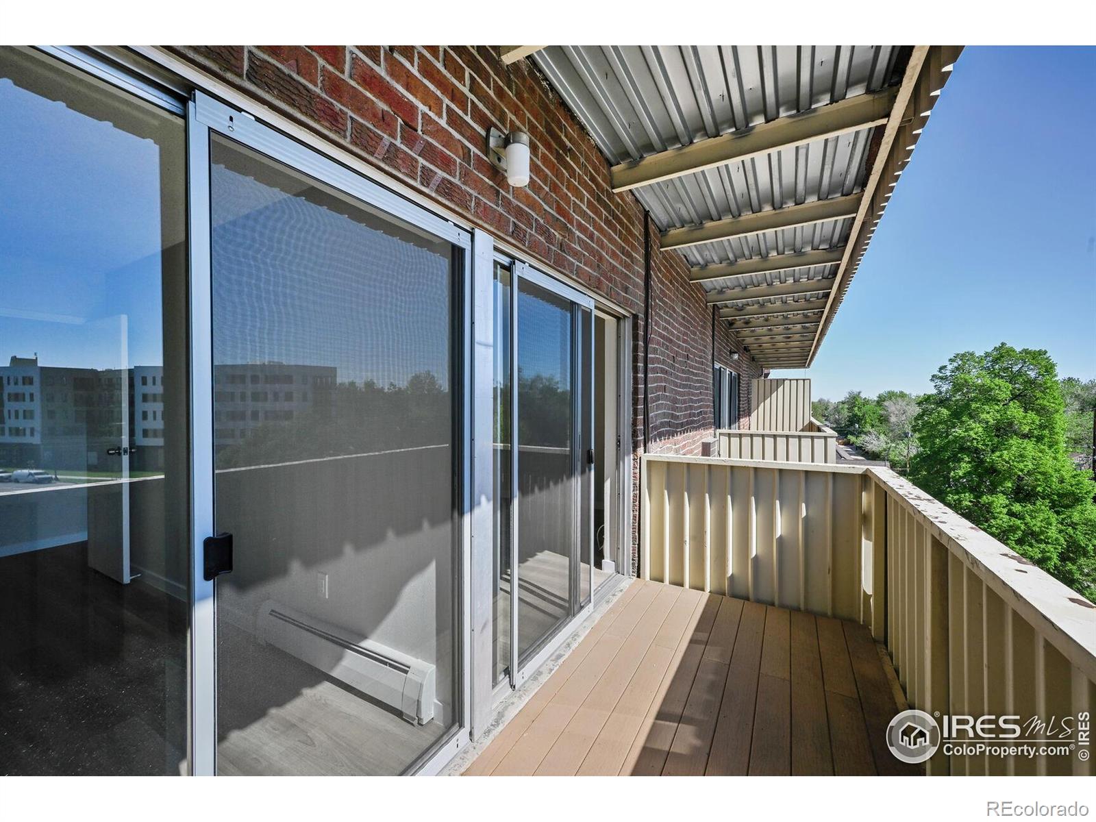 MLS Image #10 for 4110  hale parkway,denver, Colorado