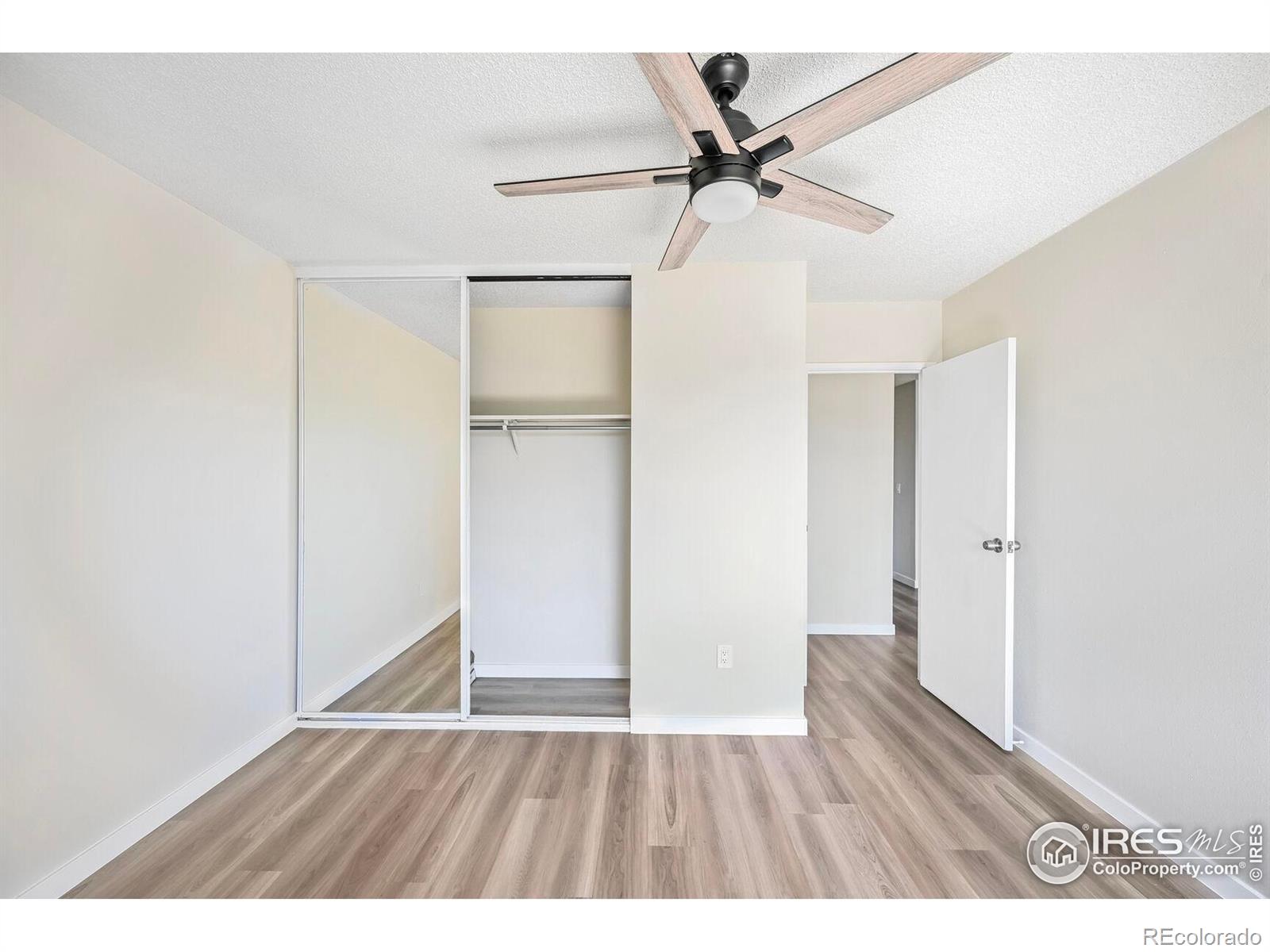 MLS Image #5 for 4110  hale parkway,denver, Colorado