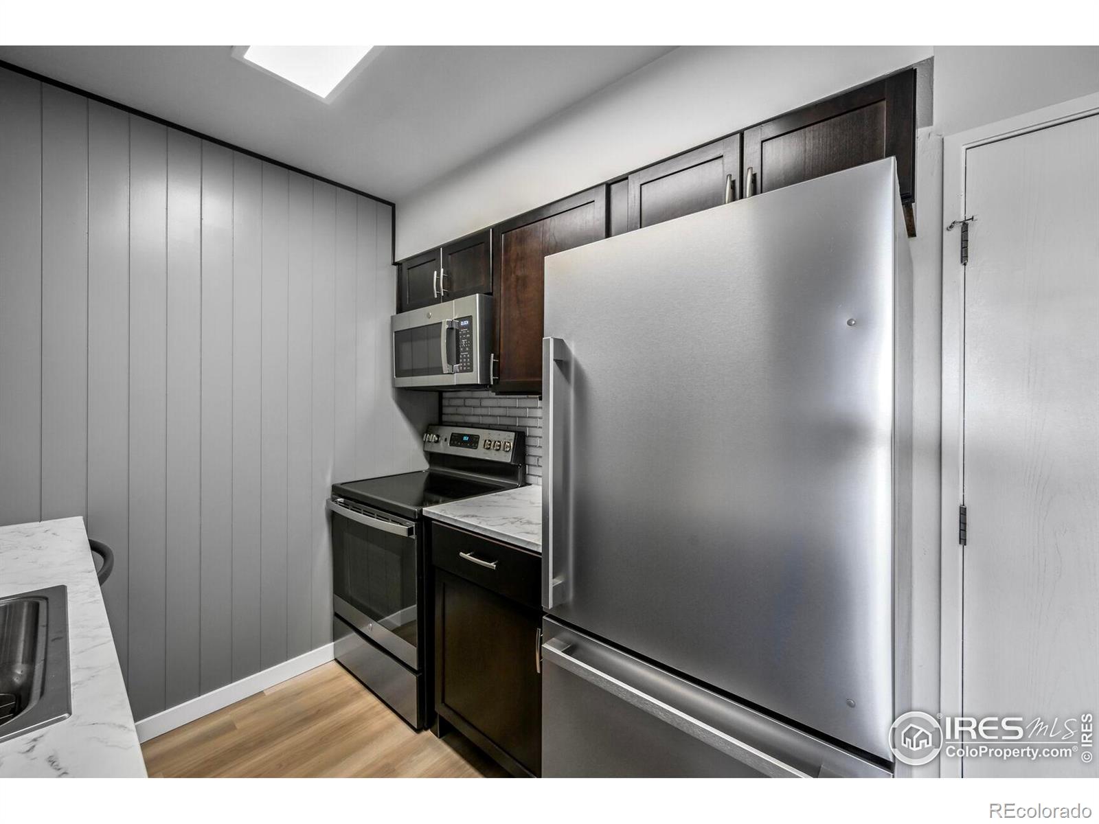 MLS Image #7 for 4110  hale parkway,denver, Colorado