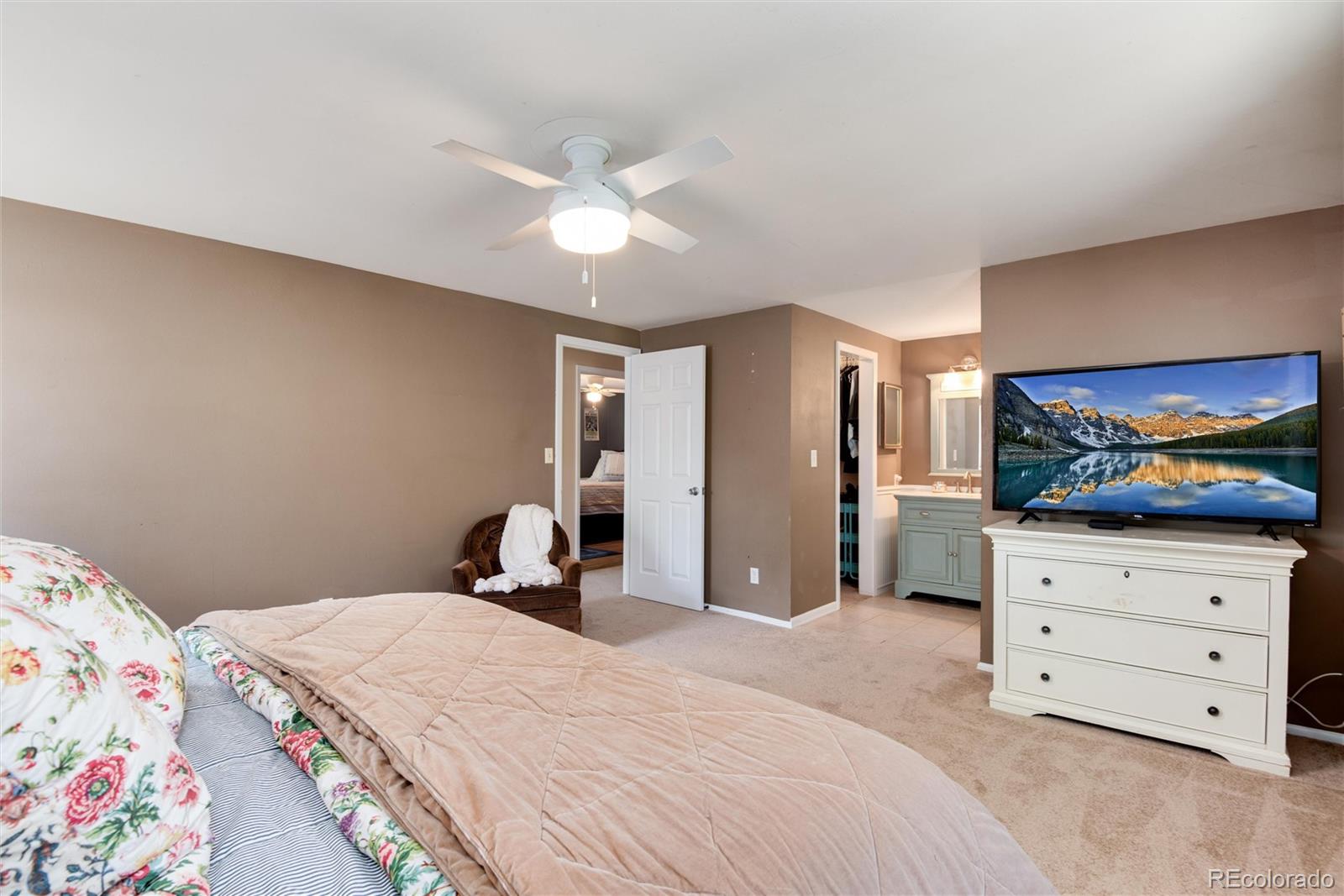 MLS Image #18 for 6624 s sycamore street,littleton, Colorado