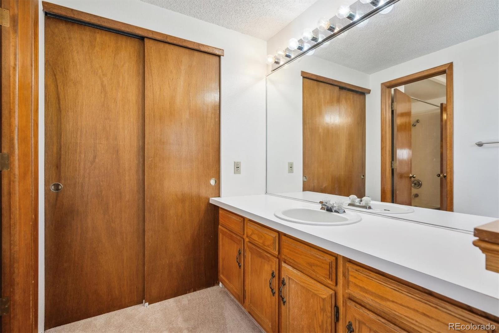 MLS Image #16 for 2883 w long circle,littleton, Colorado