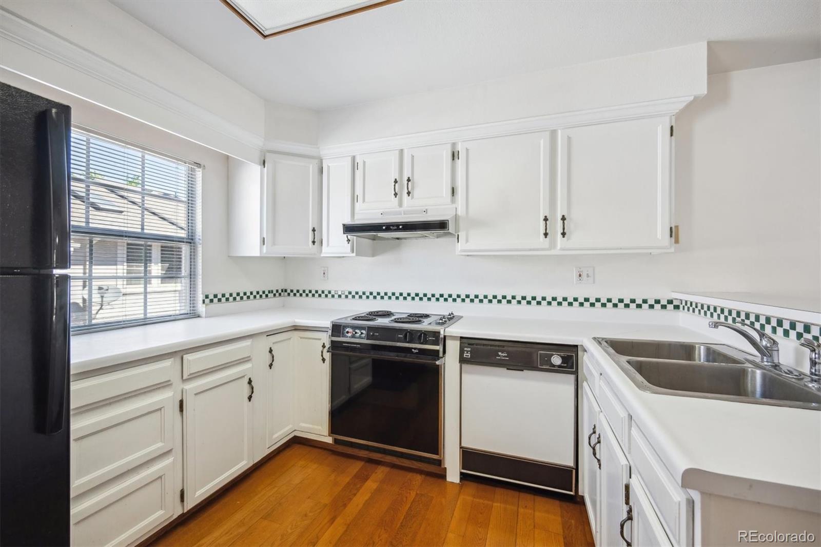 MLS Image #8 for 2883 w long circle,littleton, Colorado
