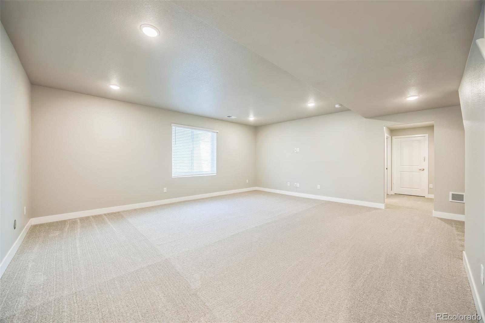 MLS Image #20 for 12574  lake view street,longmont, Colorado