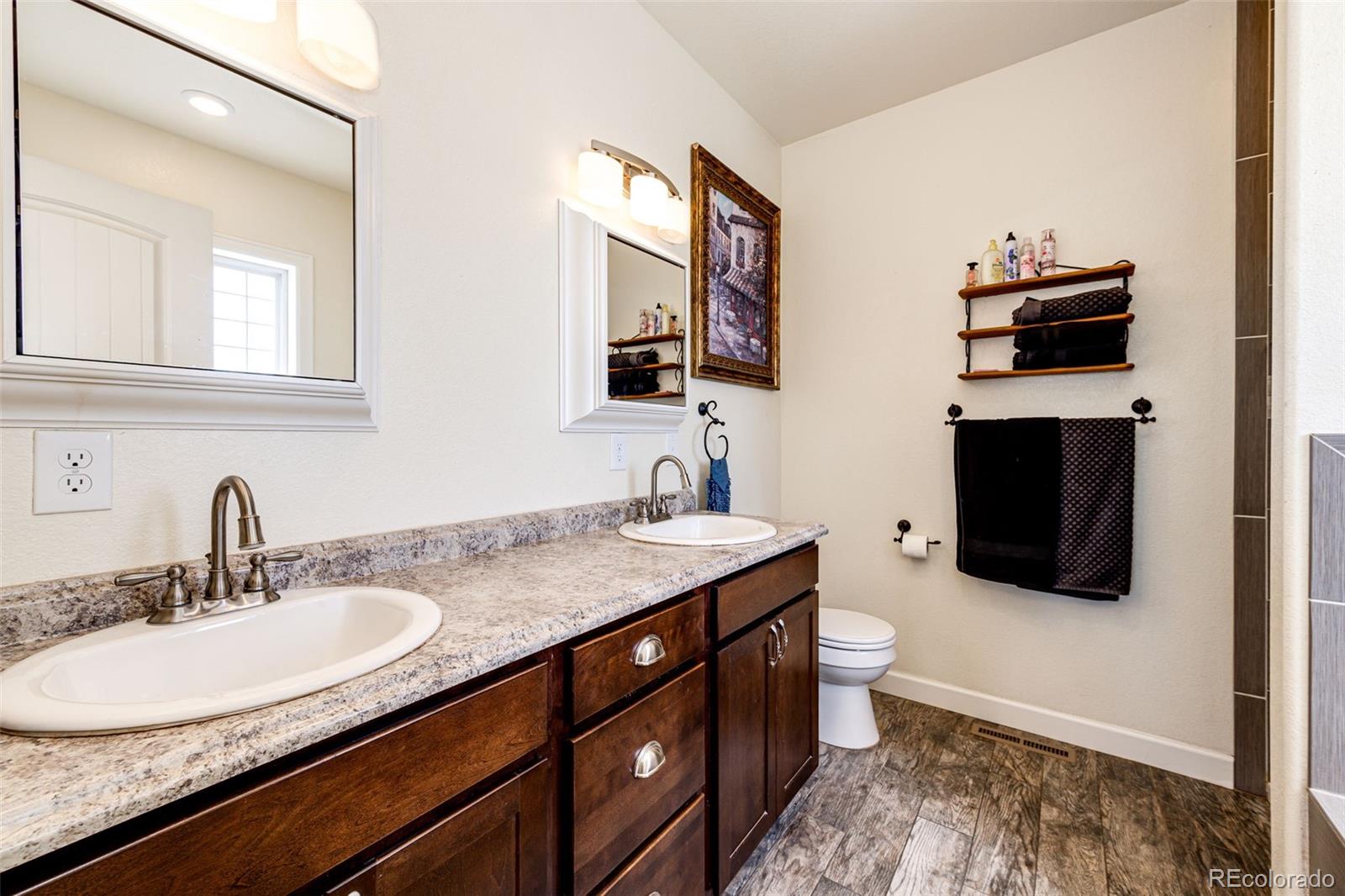 MLS Image #16 for 59466 e commanche way,strasburg, Colorado