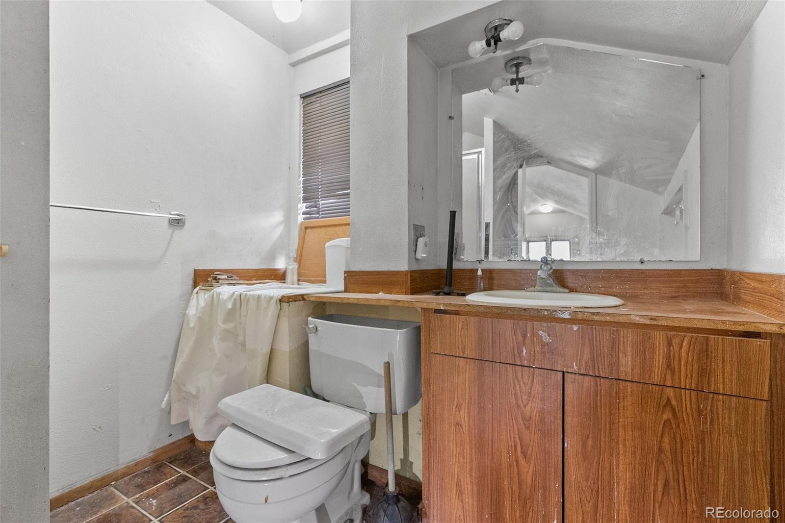 MLS Image #20 for 2701 w mississippi avenue,denver, Colorado