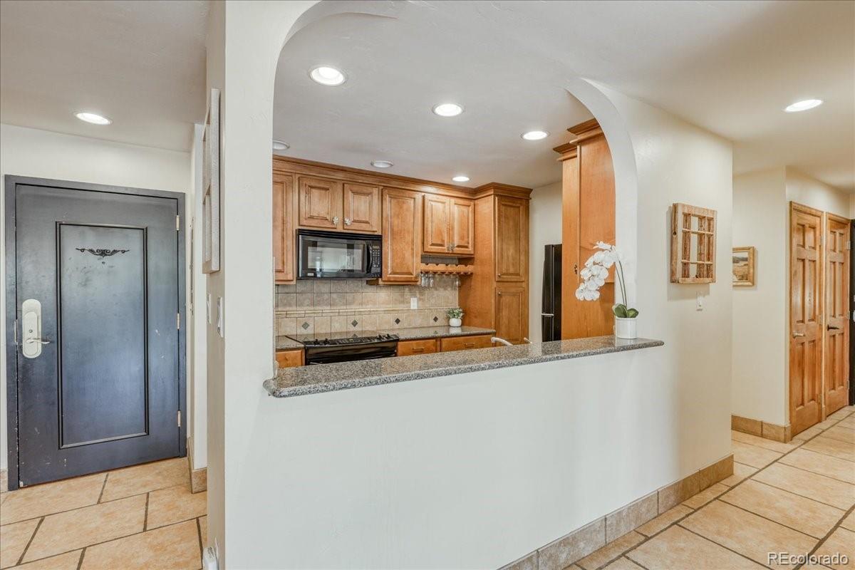 MLS Image #10 for 189  ten mile circle,frisco, Colorado