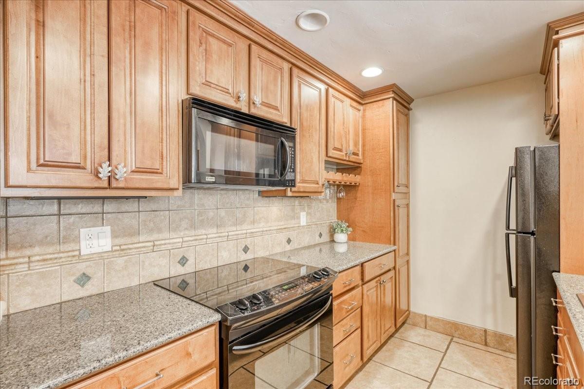 MLS Image #12 for 189  ten mile circle,frisco, Colorado