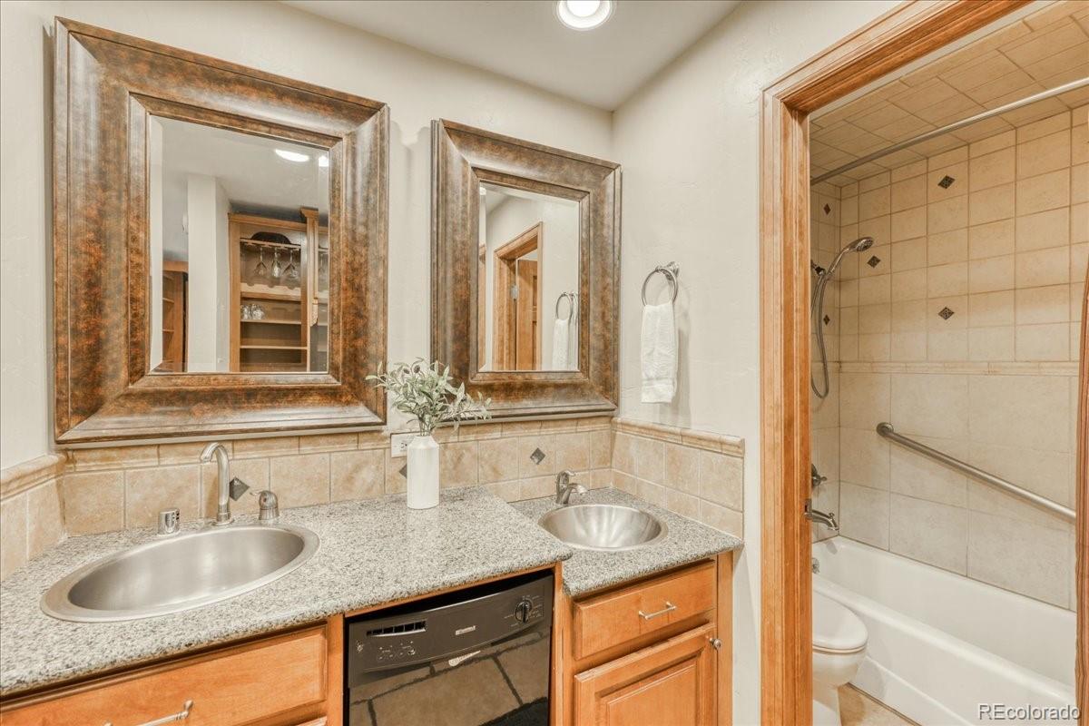 MLS Image #21 for 189  ten mile circle,frisco, Colorado