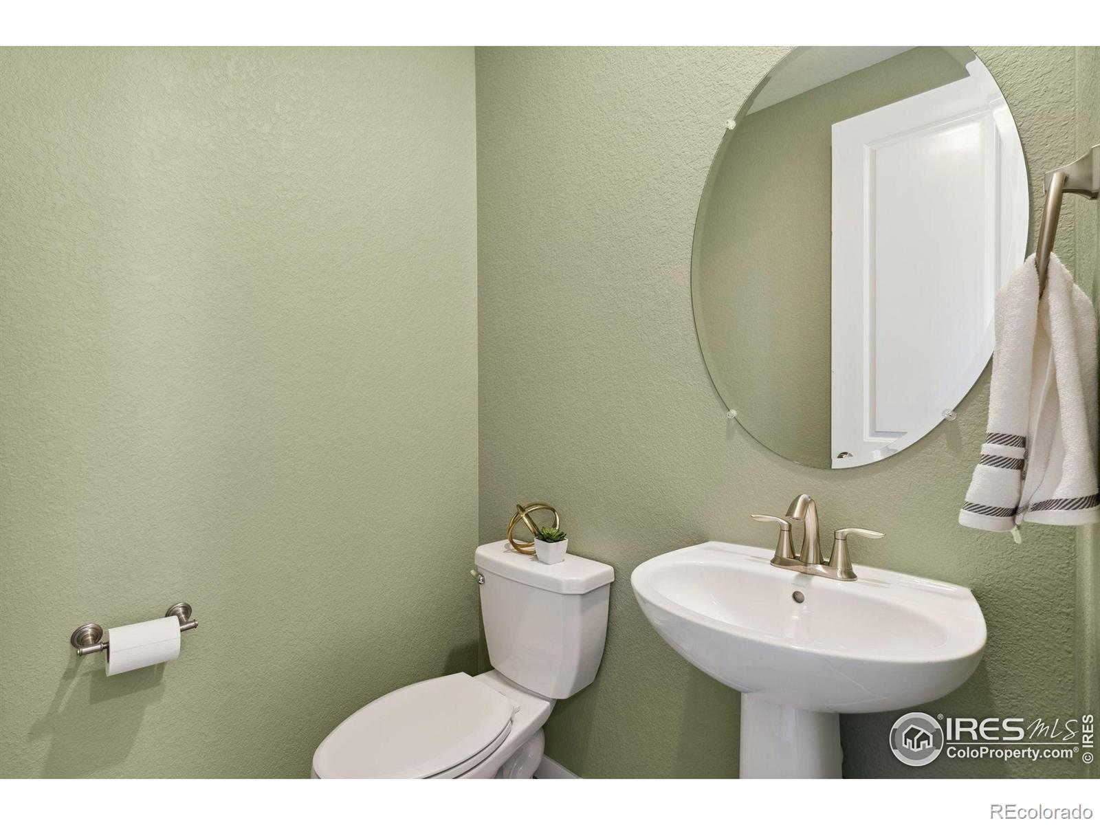 MLS Image #10 for 17692  olive street,broomfield, Colorado