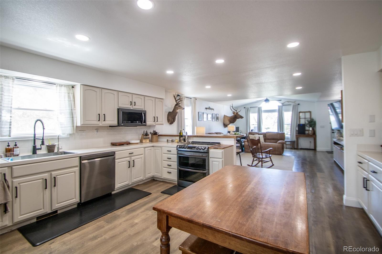 MLS Image #10 for 50 s dickson street,keenesburg, Colorado