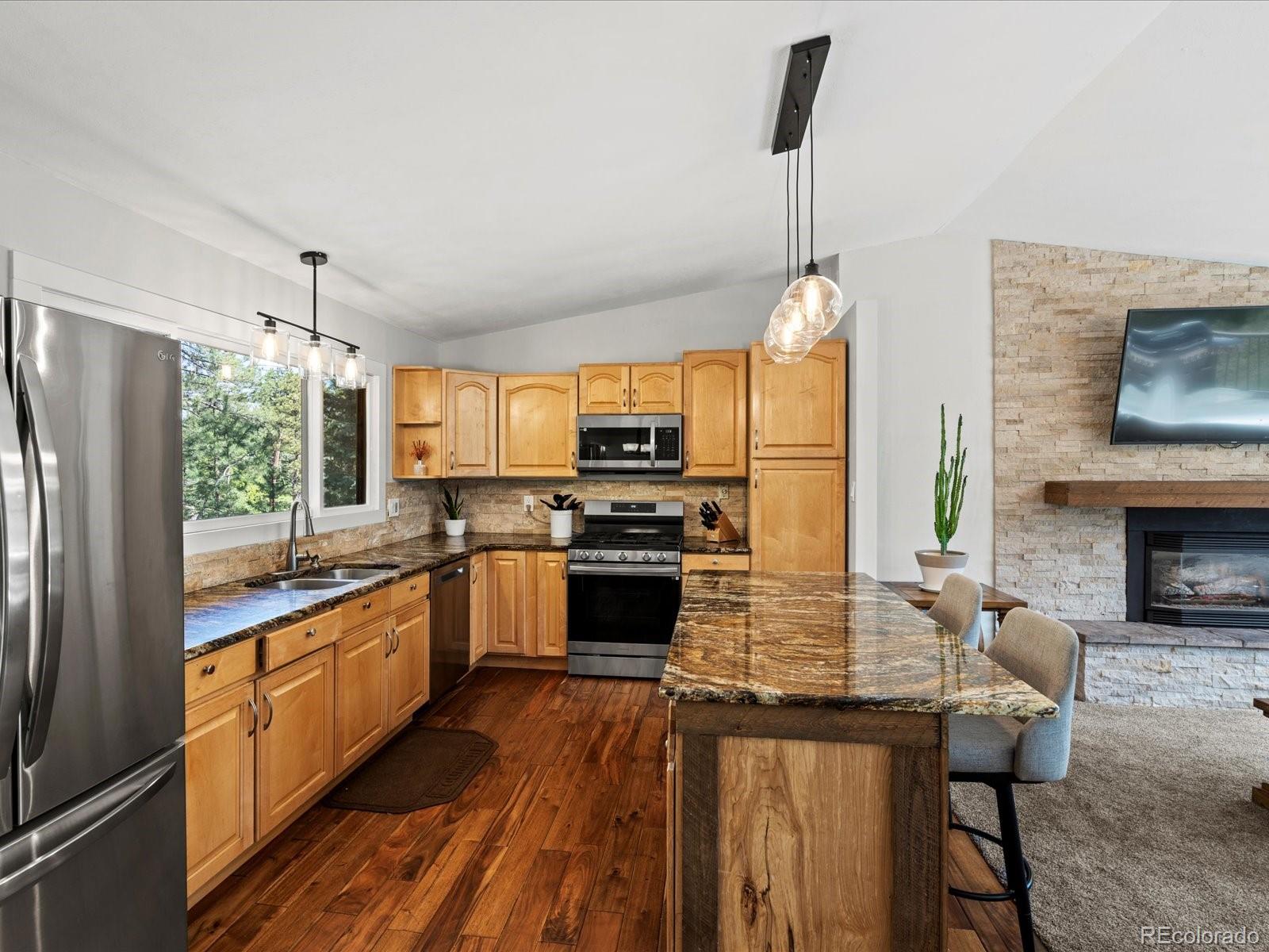 MLS Image #10 for 8422 s ault lane,morrison, Colorado