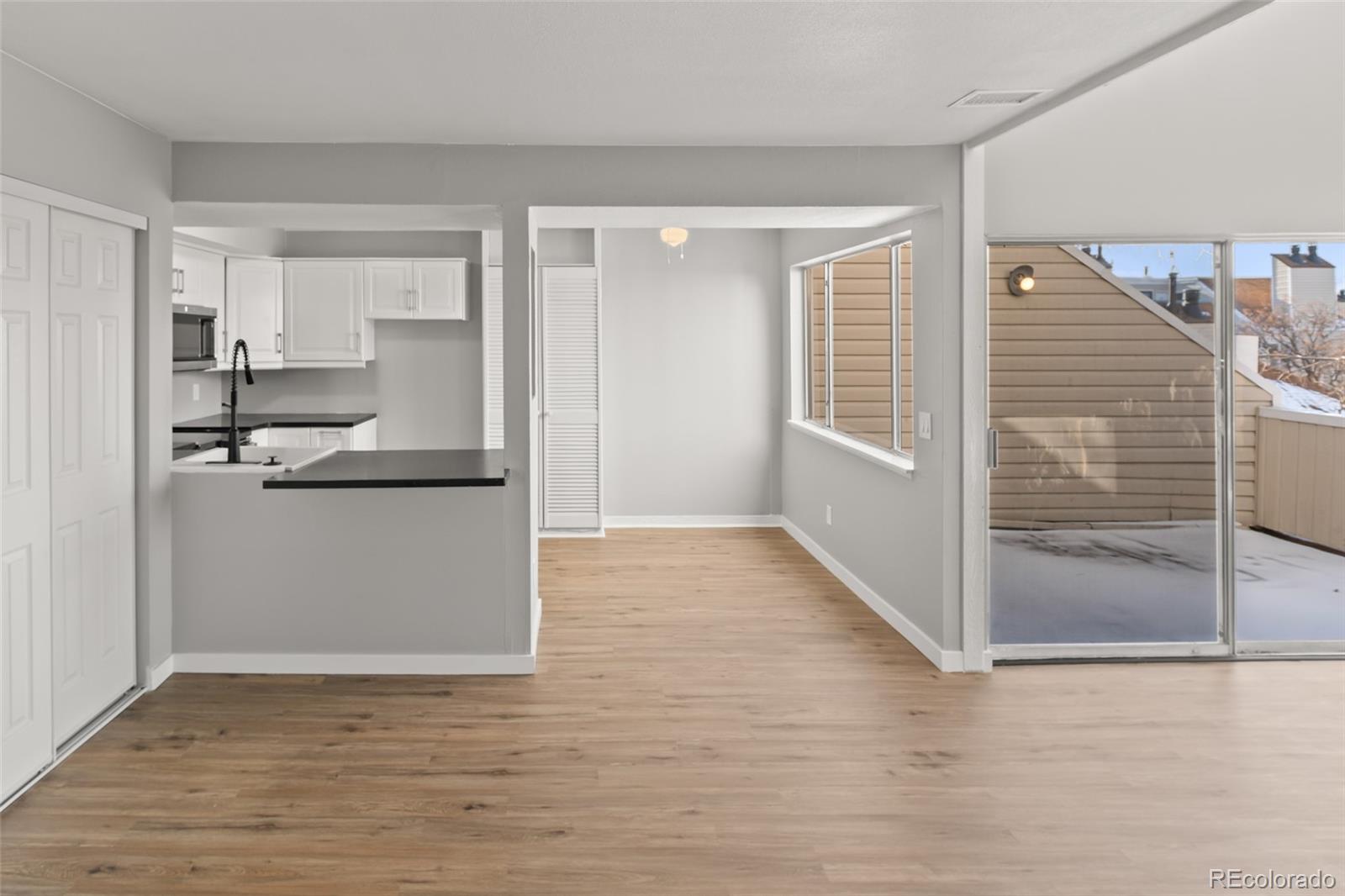 MLS Image #11 for 13633 e yale avenue,aurora, Colorado