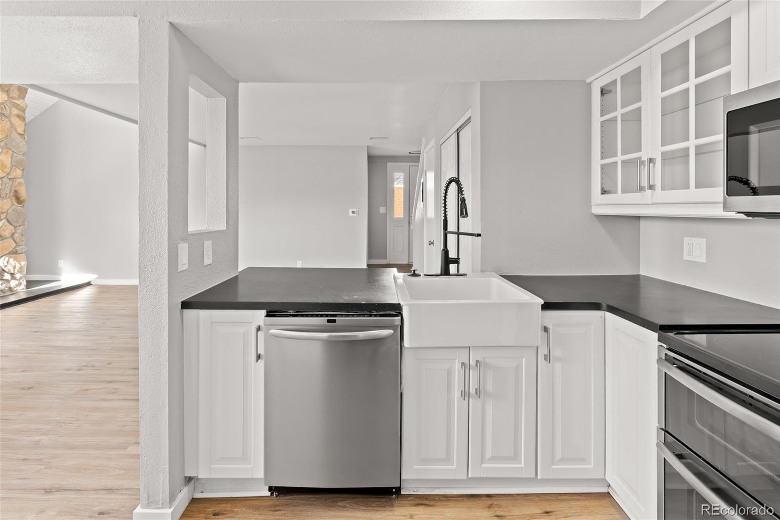 MLS Image #6 for 13633 e yale avenue,aurora, Colorado