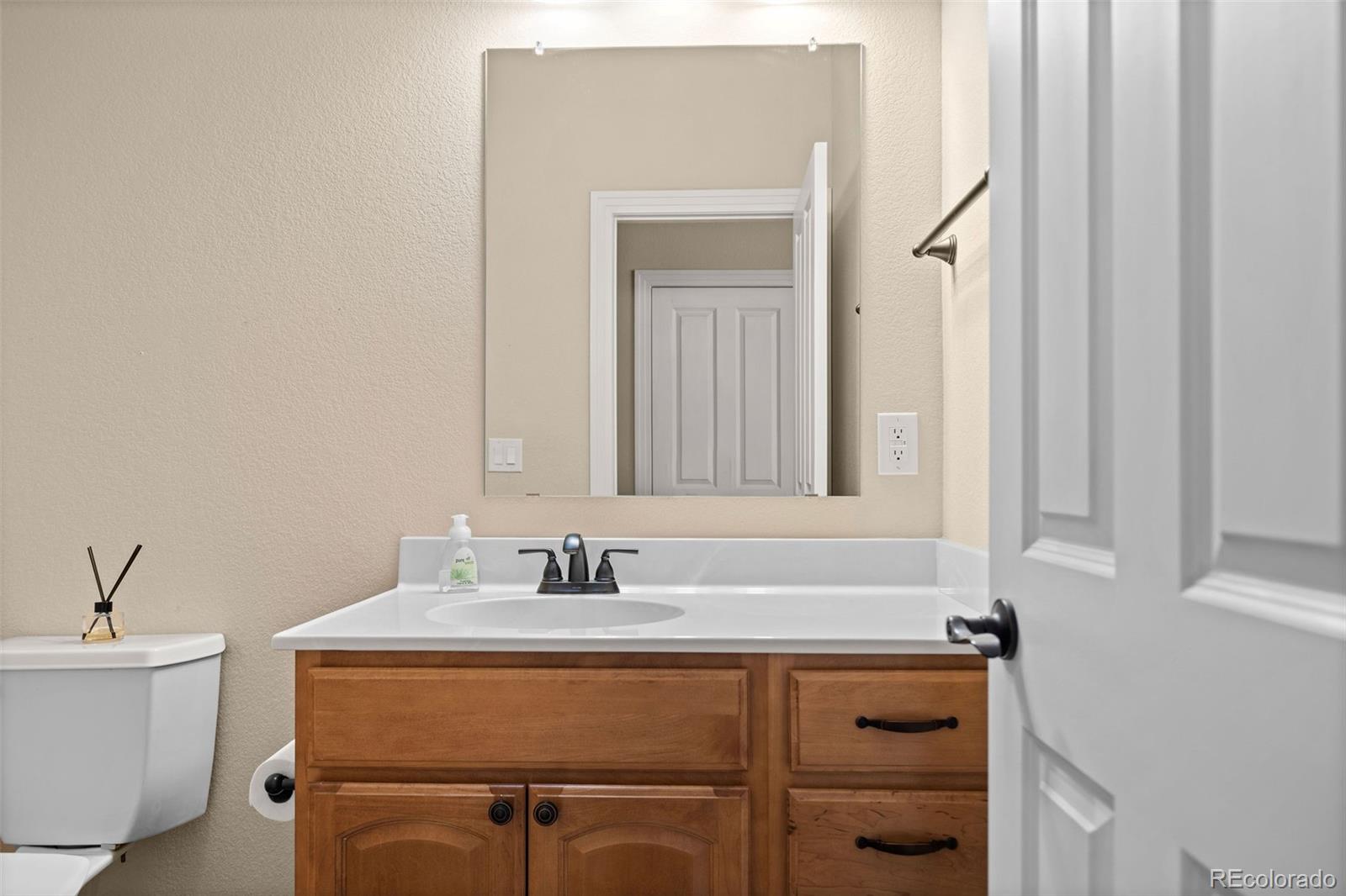 MLS Image #28 for 8211 e 128th place,thornton, Colorado