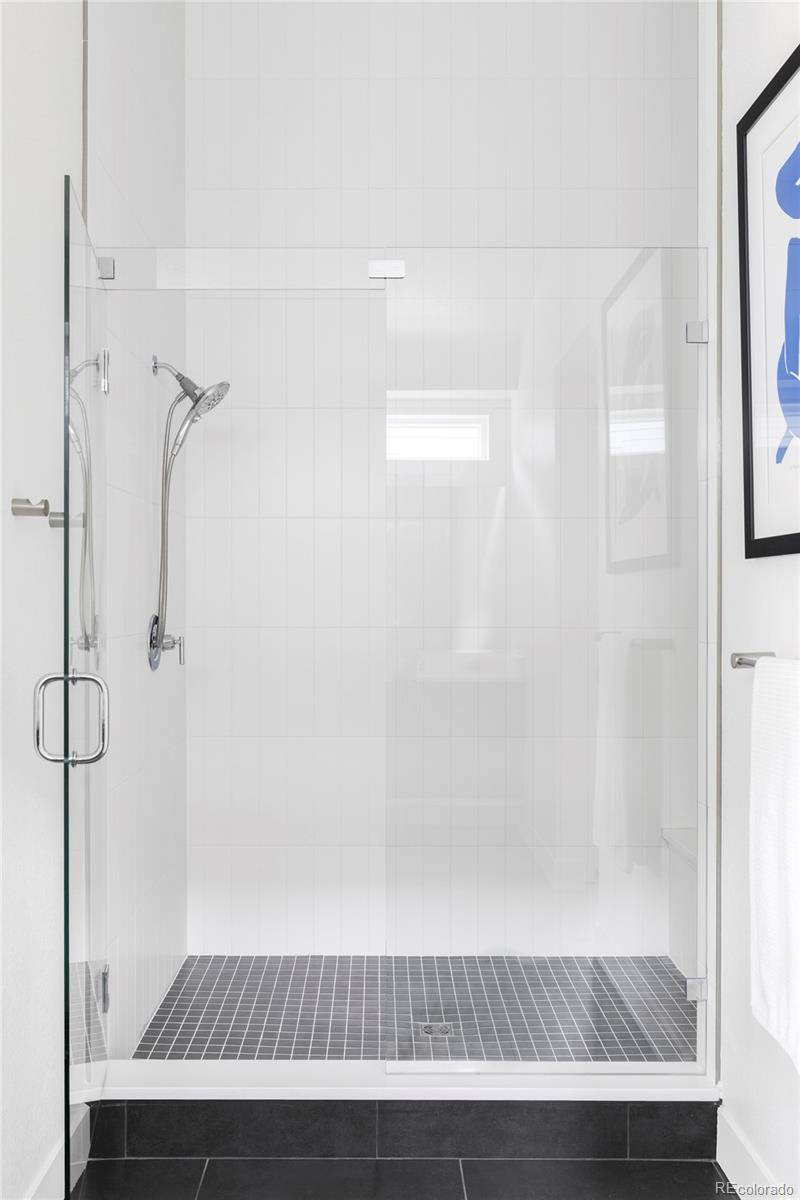 MLS Image #18 for 6251 n galena street,denver, Colorado
