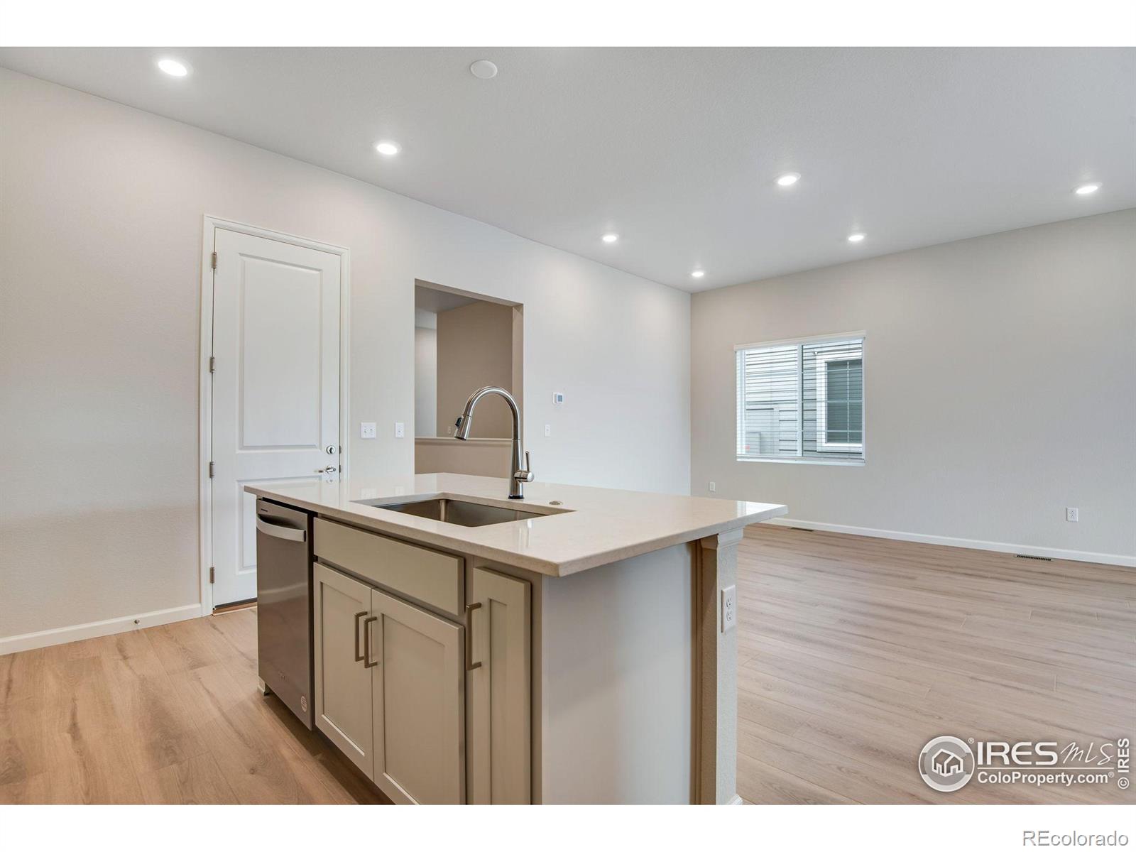 MLS Image #15 for 1760  mount meeker avenue,berthoud, Colorado