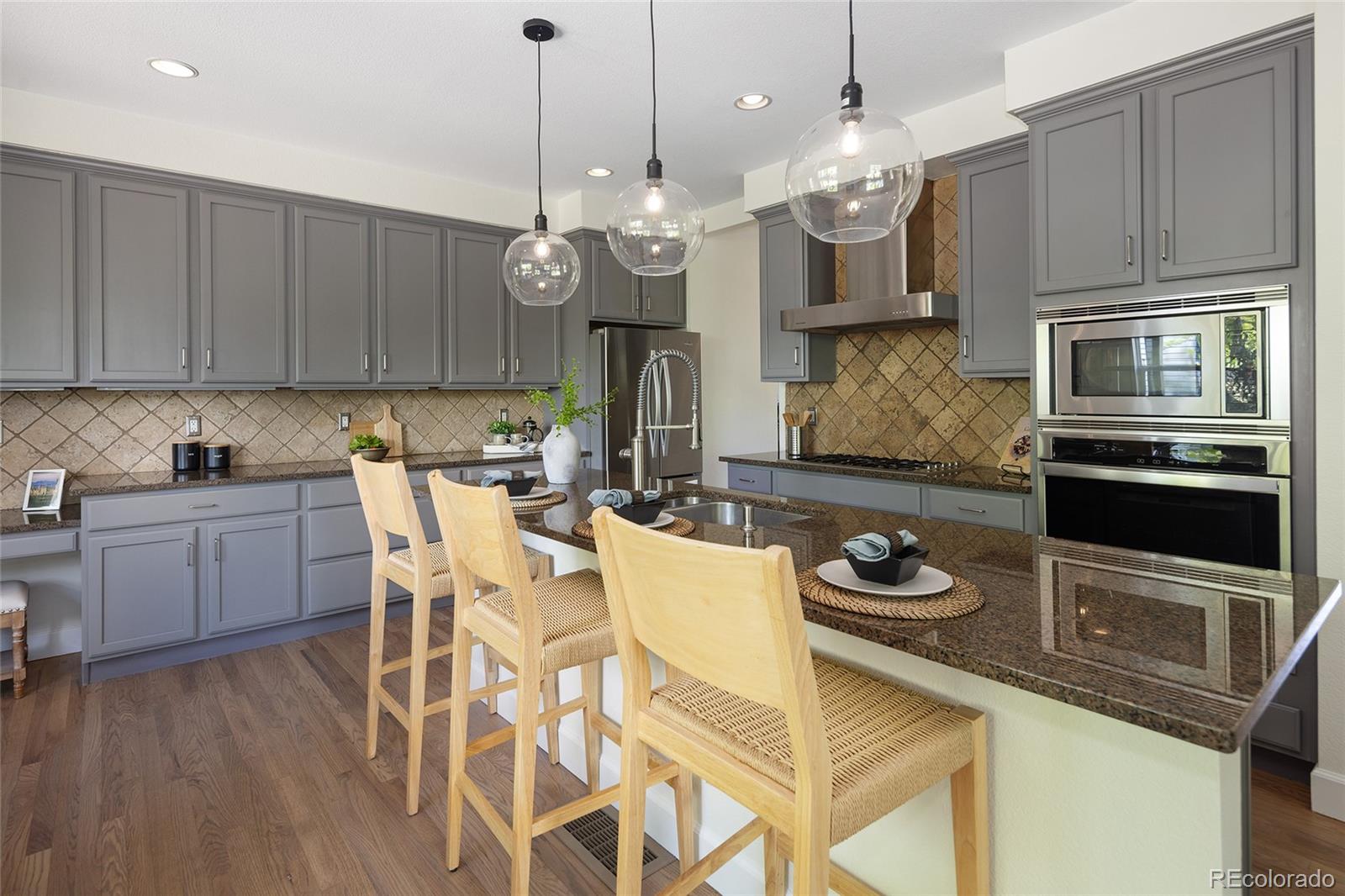 MLS Image #19 for 10109 e 28th avenue,denver, Colorado