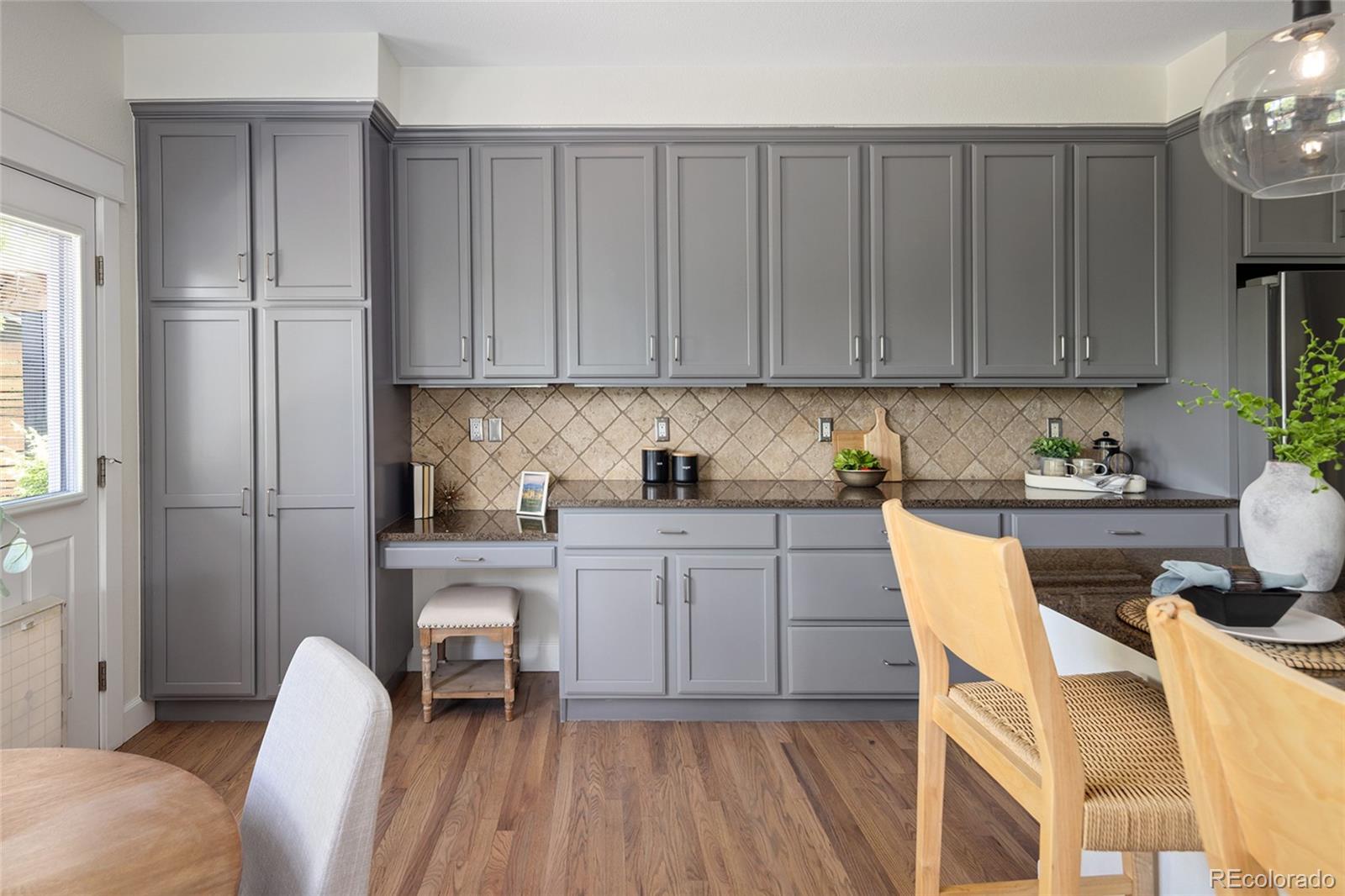 MLS Image #20 for 10109 e 28th avenue,denver, Colorado
