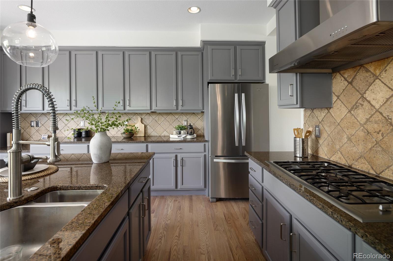 MLS Image #22 for 10109 e 28th avenue,denver, Colorado