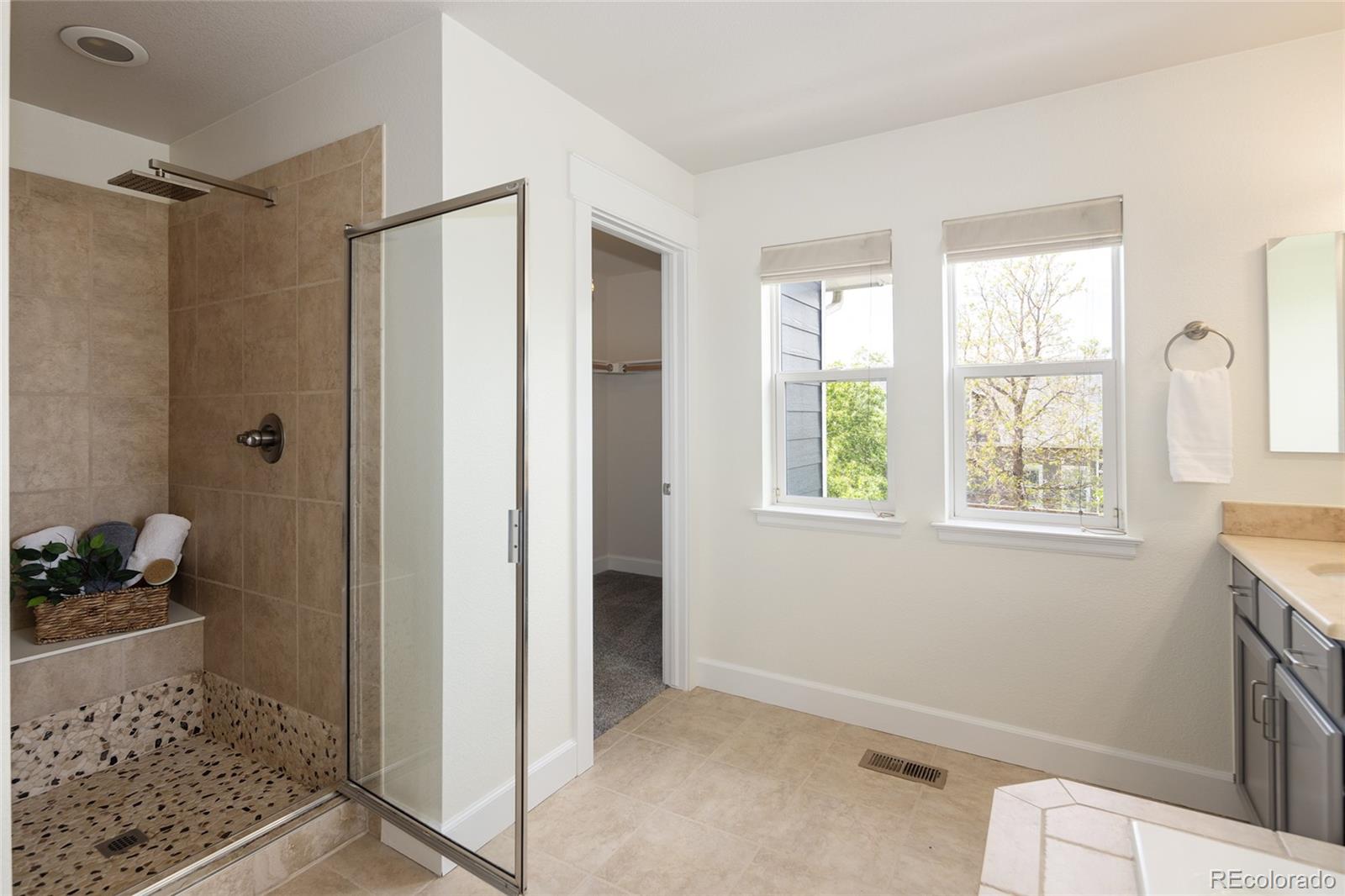 MLS Image #31 for 10109 e 28th avenue,denver, Colorado