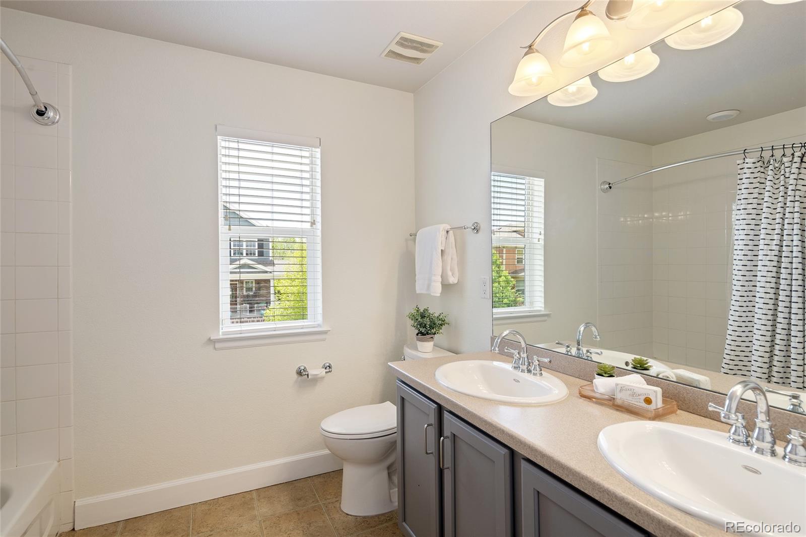MLS Image #35 for 10109 e 28th avenue,denver, Colorado