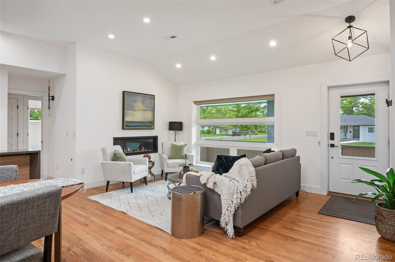 MLS Image #4 for 2998 s adams street,denver, Colorado