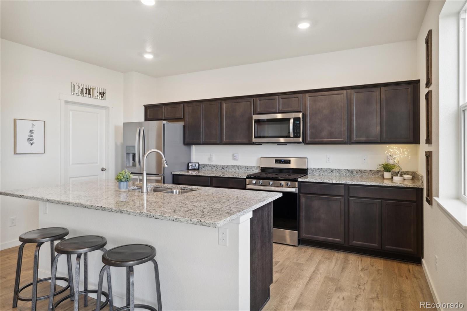 MLS Image #5 for 353  raven lane,johnstown, Colorado