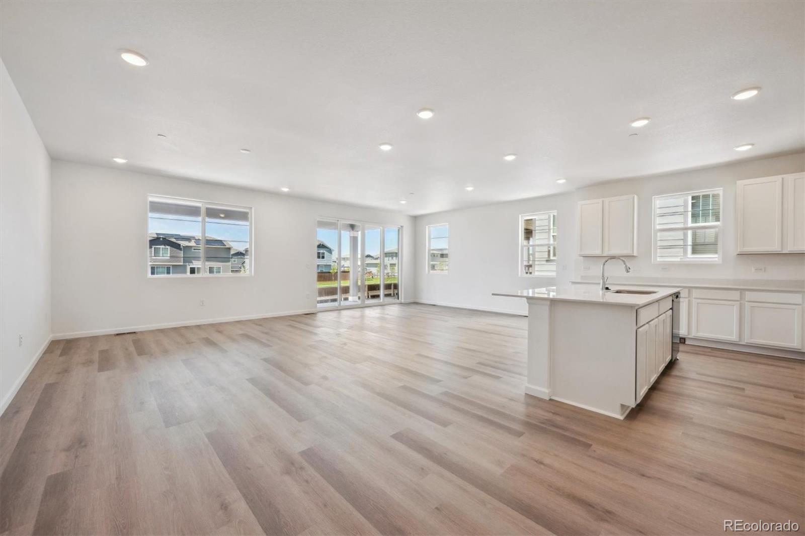 MLS Image #10 for 9091  telluride court,commerce city, Colorado