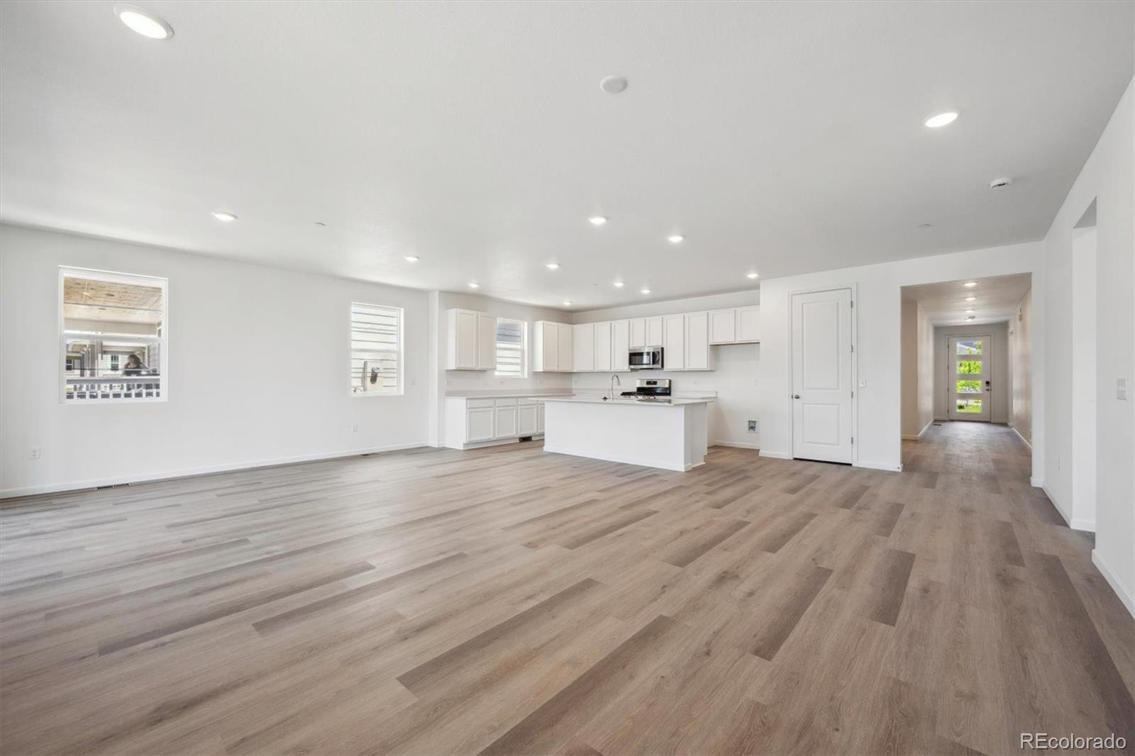 MLS Image #13 for 9091  telluride court,commerce city, Colorado