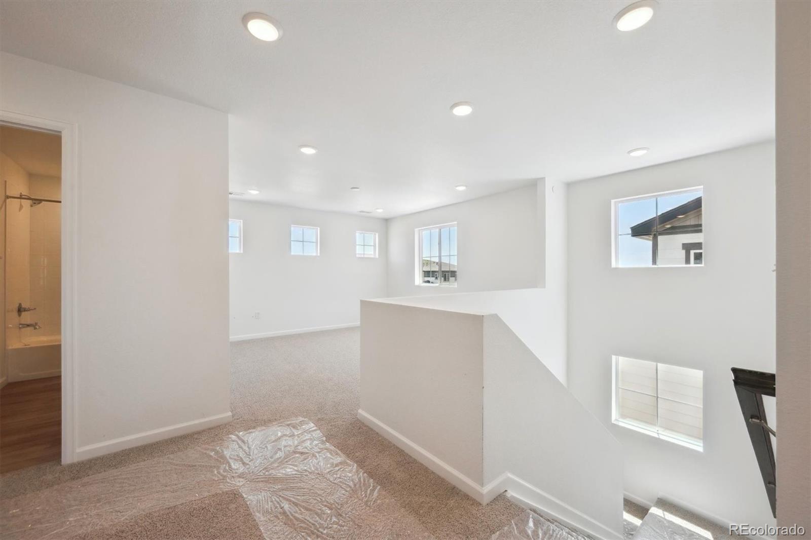 MLS Image #10 for 9081  telluride court,commerce city, Colorado