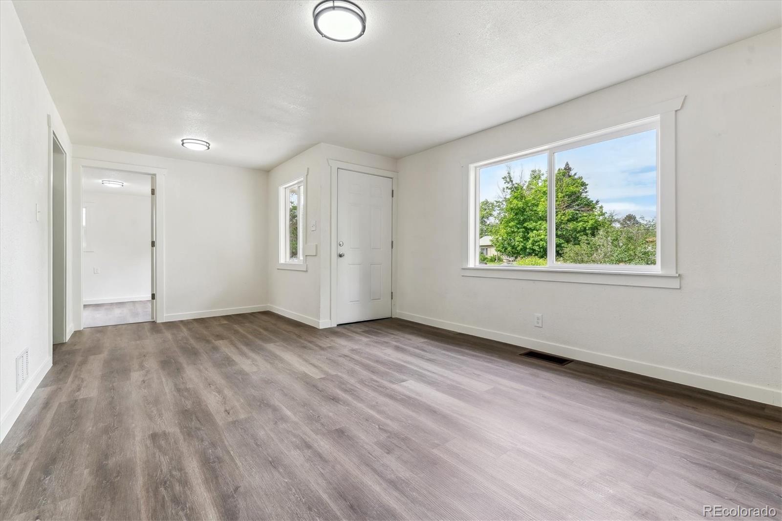 MLS Image #1 for 1032  geneva ,aurora, Colorado