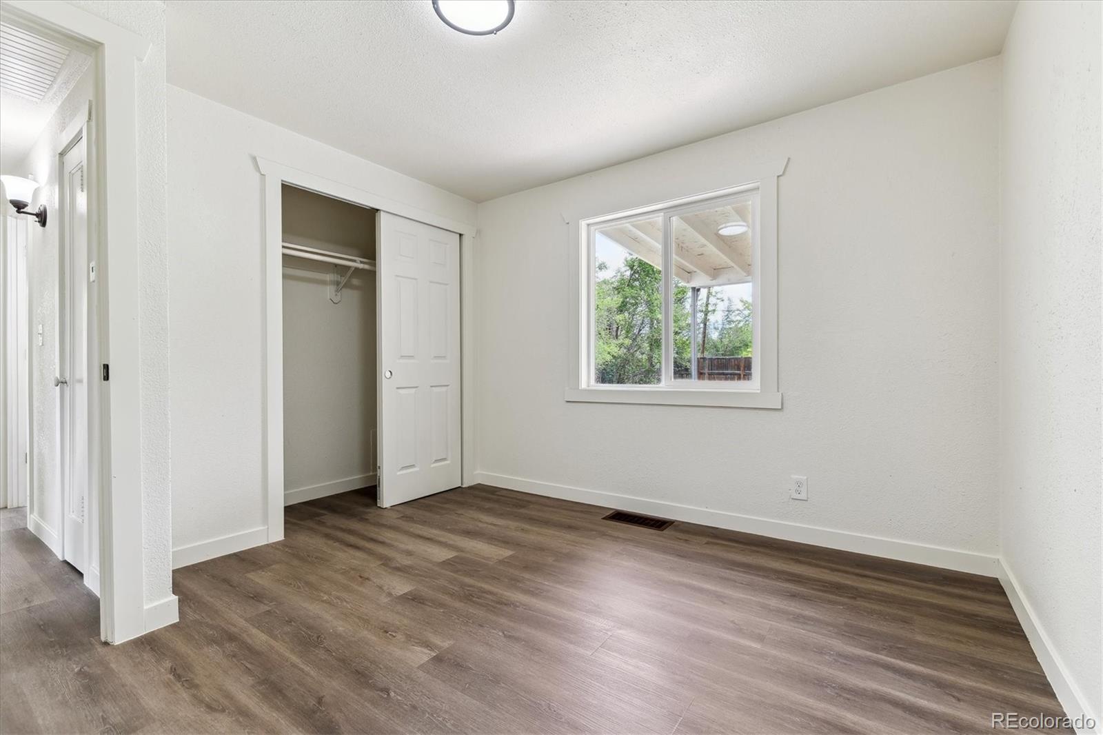 MLS Image #13 for 1032  geneva ,aurora, Colorado