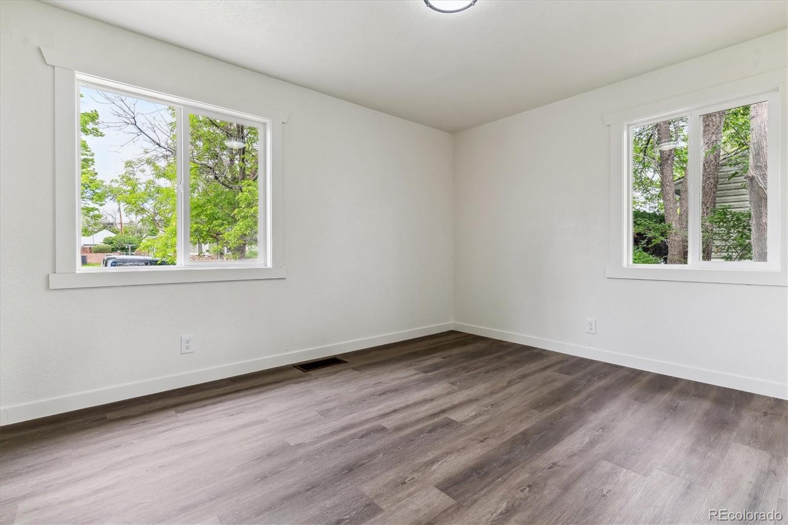 MLS Image #15 for 1032  geneva ,aurora, Colorado