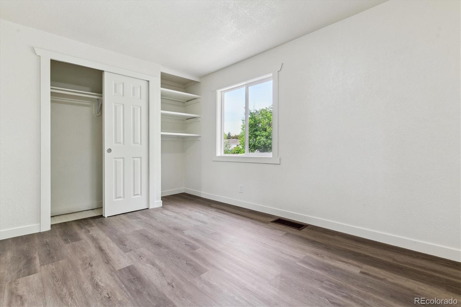 MLS Image #16 for 1032  geneva ,aurora, Colorado