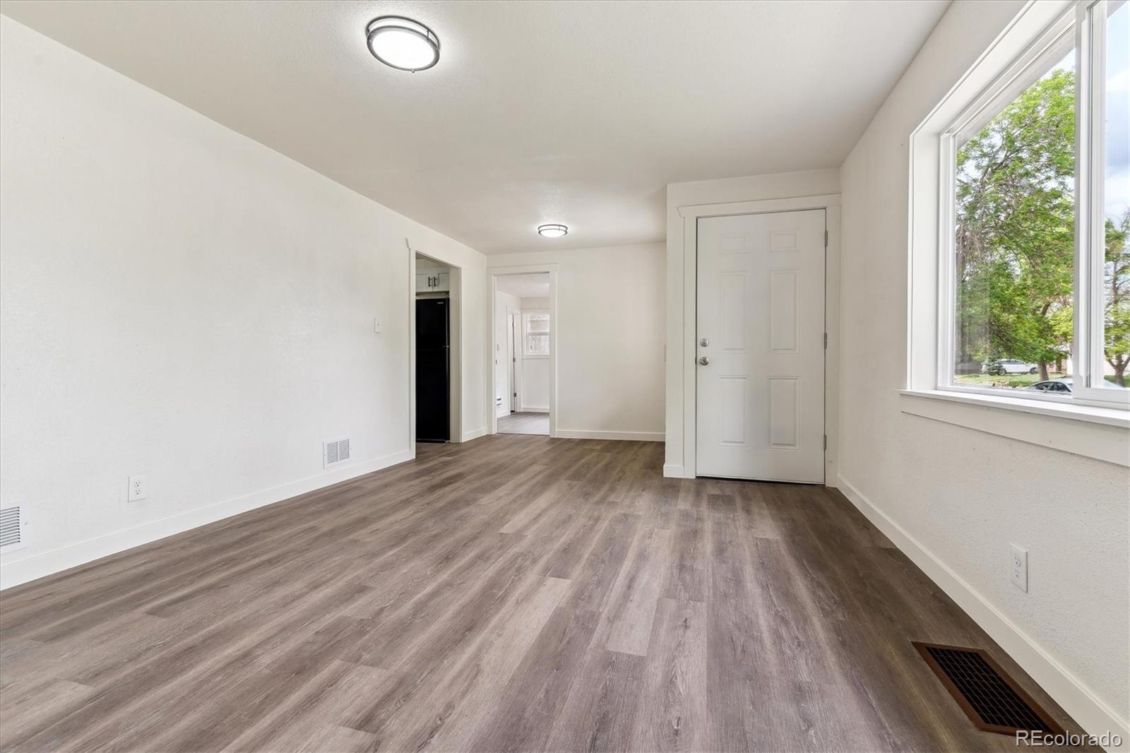 MLS Image #2 for 1032  geneva ,aurora, Colorado