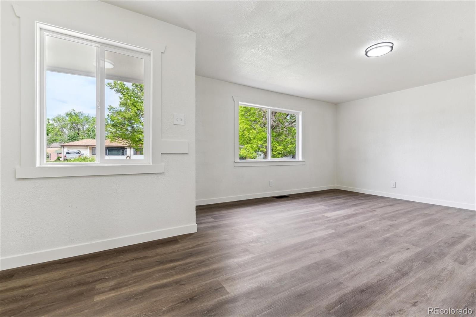 MLS Image #3 for 1032  geneva ,aurora, Colorado