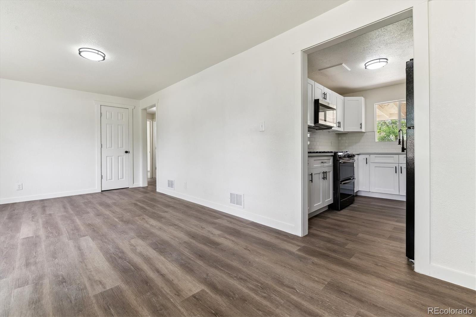 MLS Image #4 for 1032  geneva ,aurora, Colorado