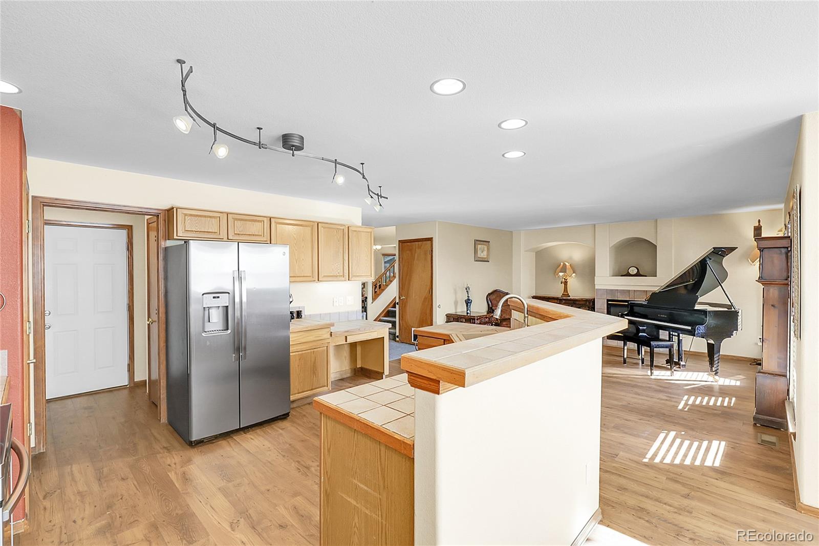 MLS Image #10 for 5457 s valdai street,aurora, Colorado