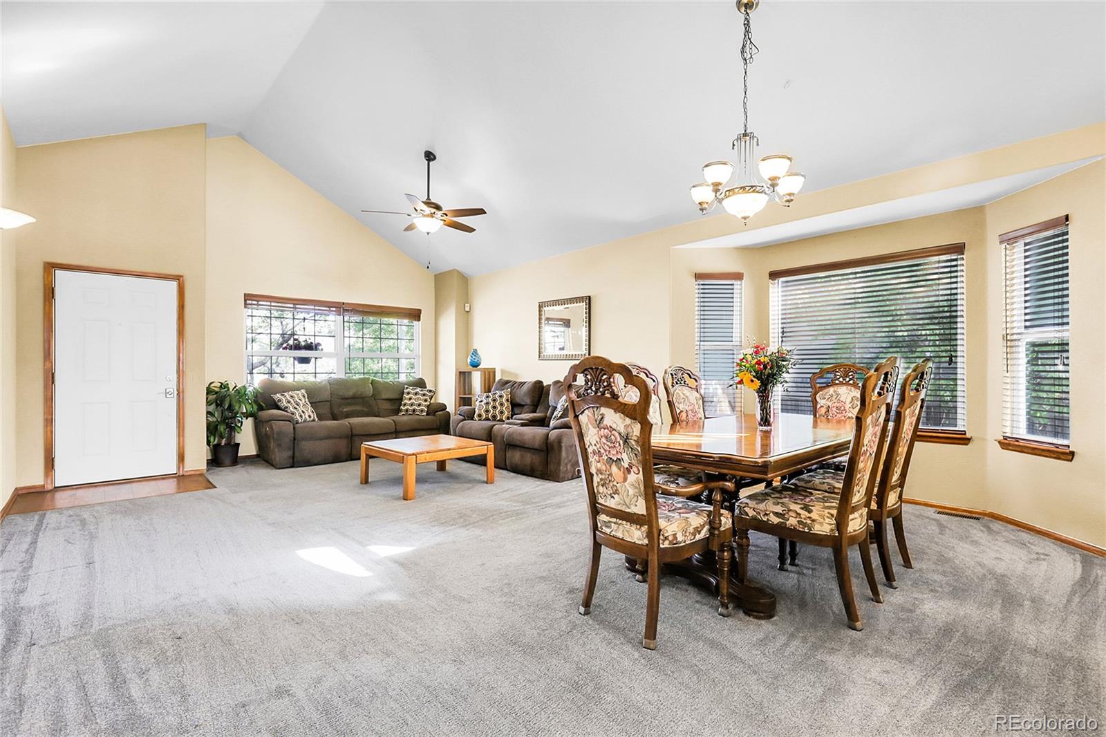 MLS Image #5 for 5457 s valdai street,aurora, Colorado