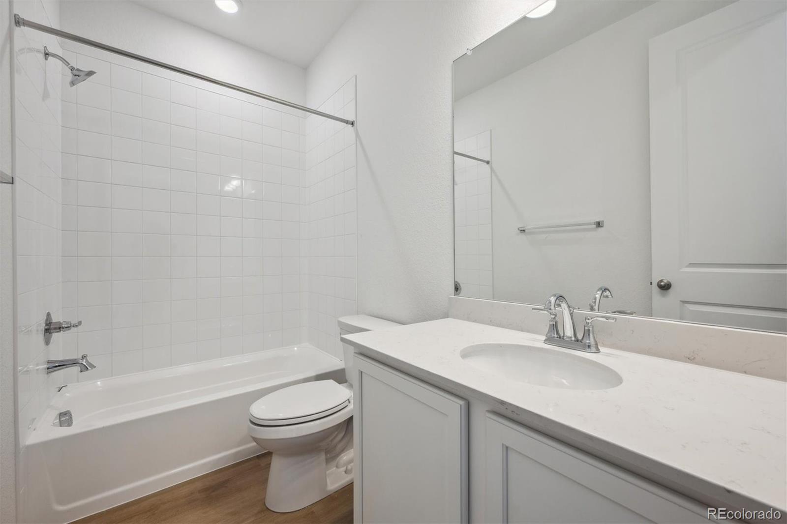 MLS Image #3 for 9061  telluride court,commerce city, Colorado