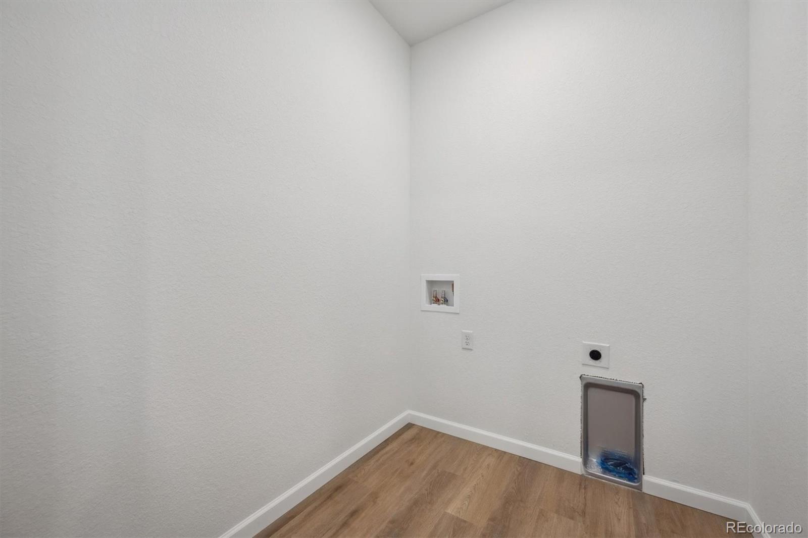 MLS Image #8 for 9061  telluride court,commerce city, Colorado