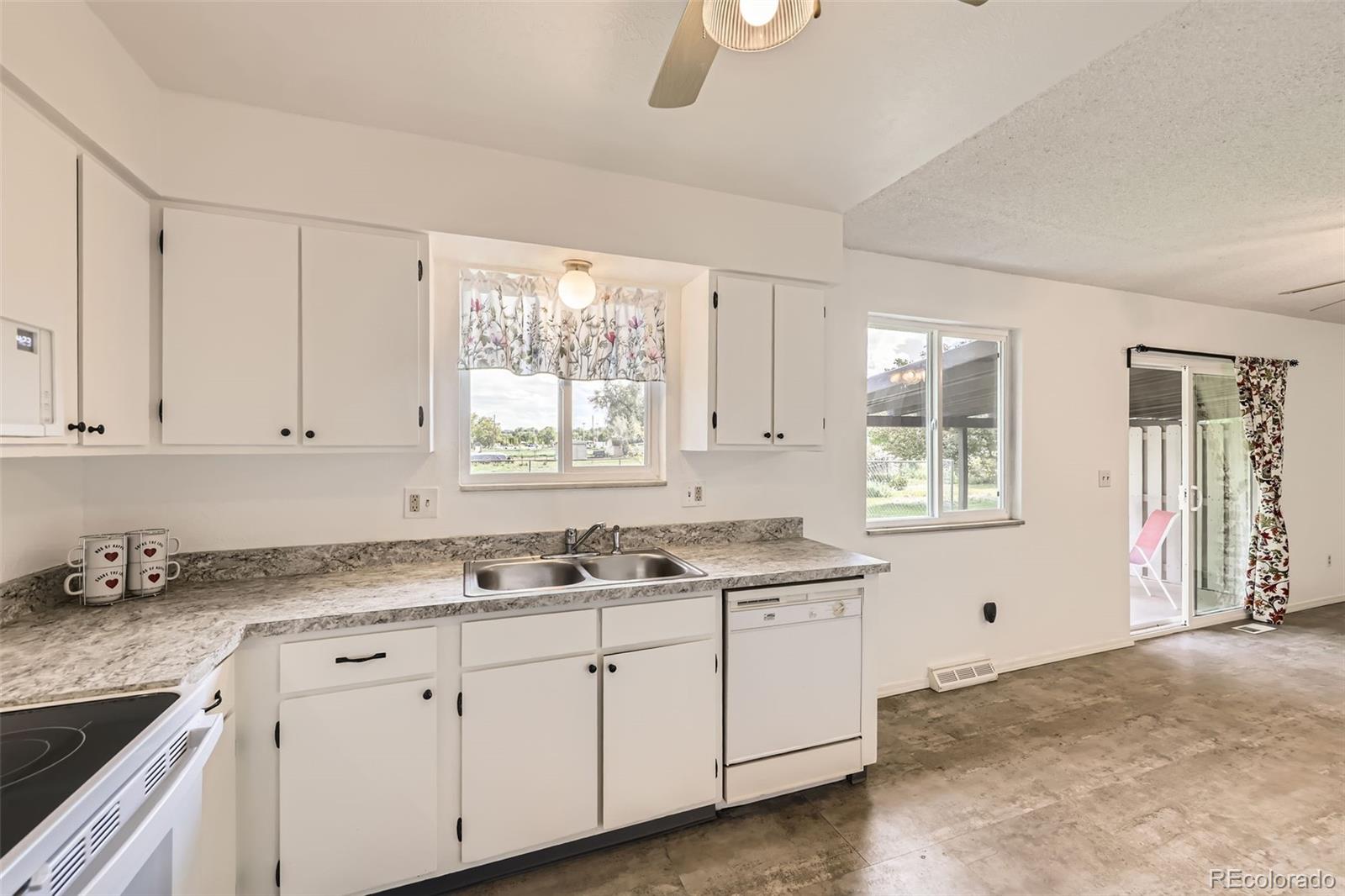 MLS Image #9 for 11310 w 46th avenue,wheat ridge, Colorado