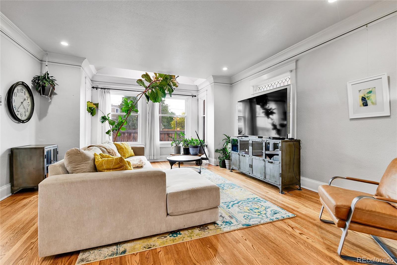 MLS Image #5 for 2096 s logan street,denver, Colorado