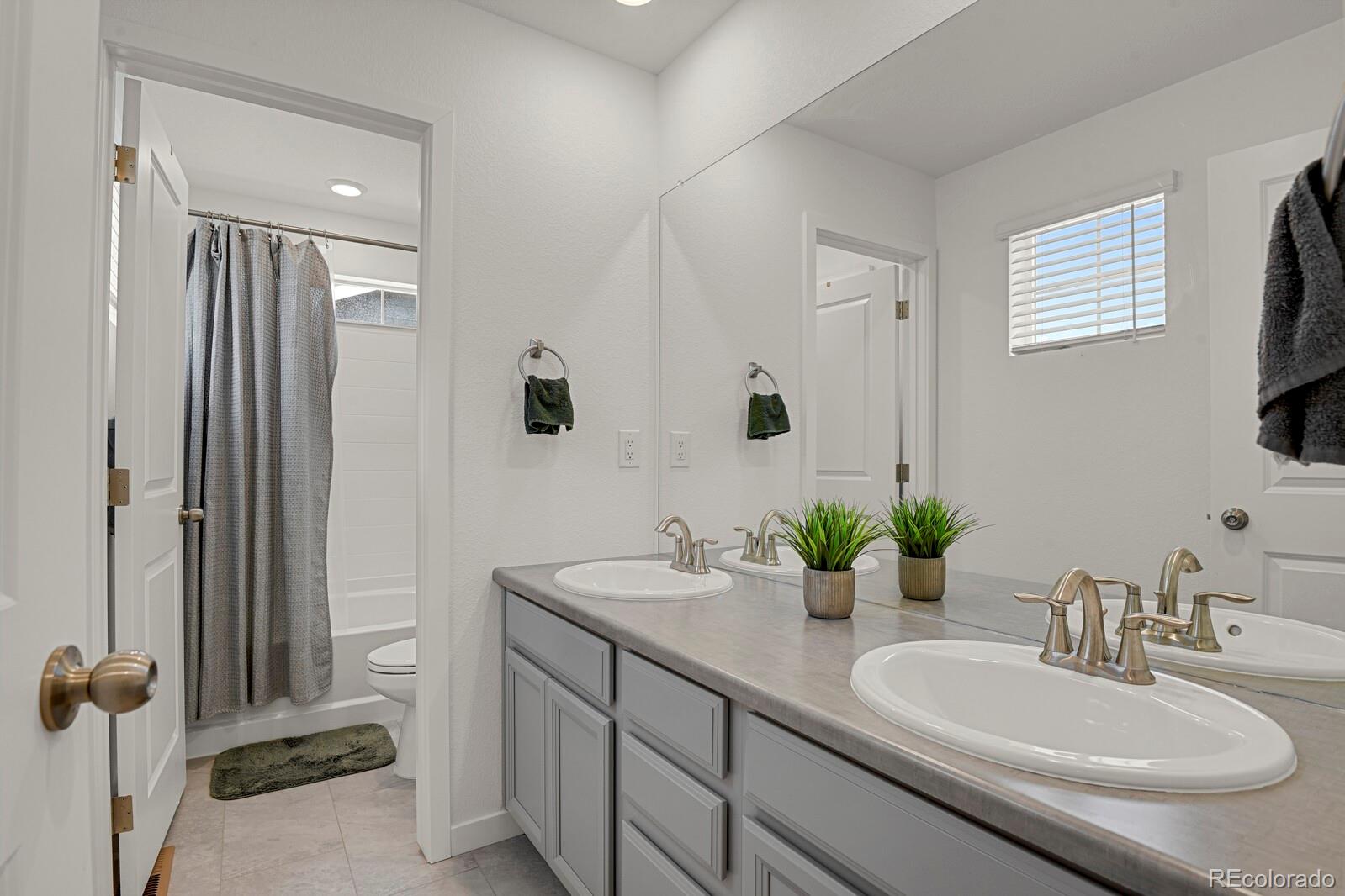 MLS Image #19 for 24555 e ohio drive,aurora, Colorado