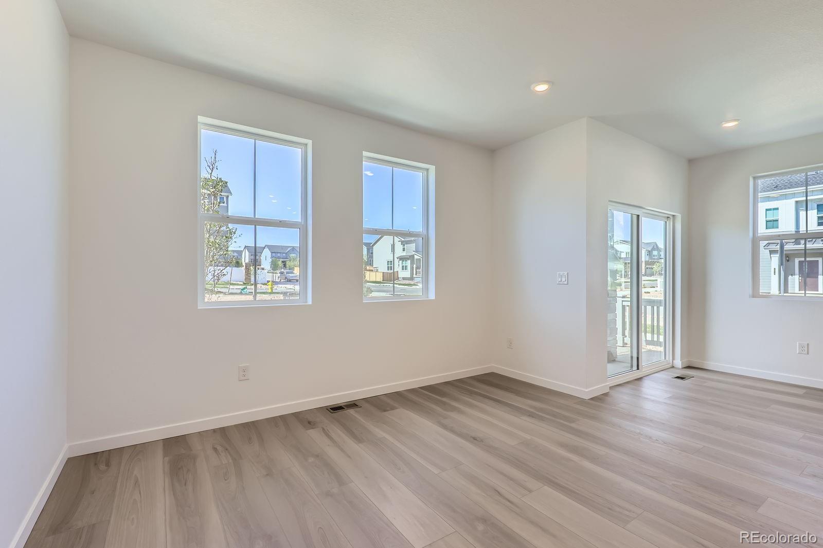 MLS Image #2 for 2018 s haleyville way,aurora, Colorado