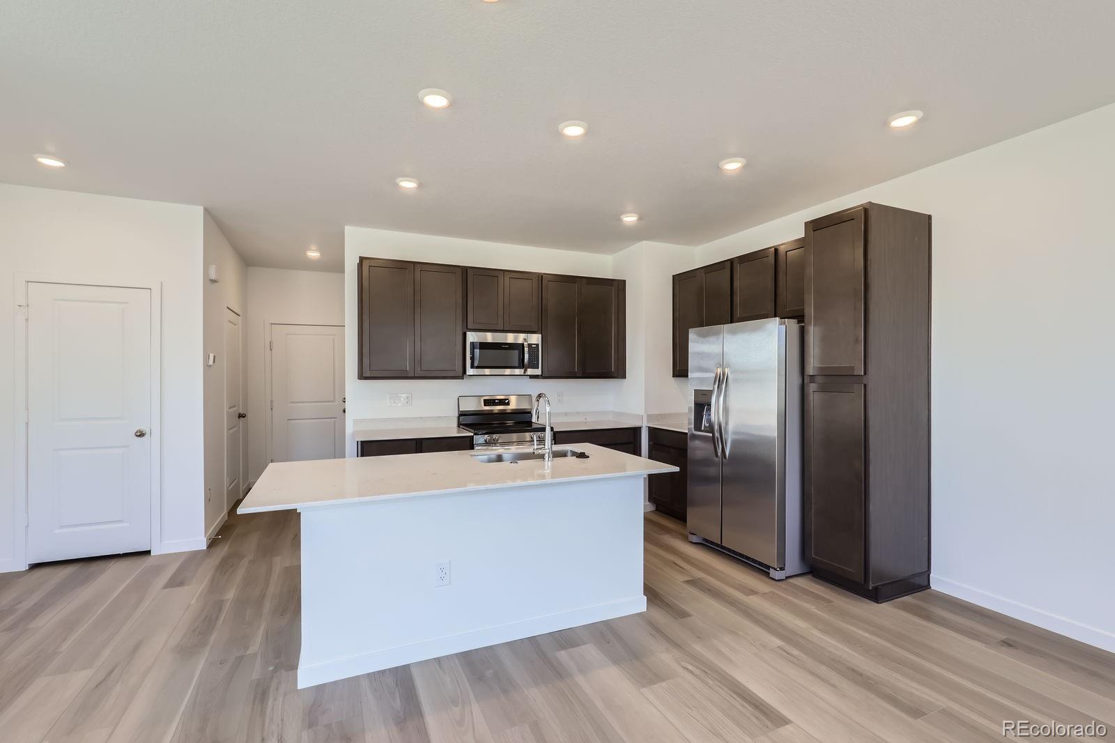 MLS Image #3 for 2018 s haleyville way,aurora, Colorado
