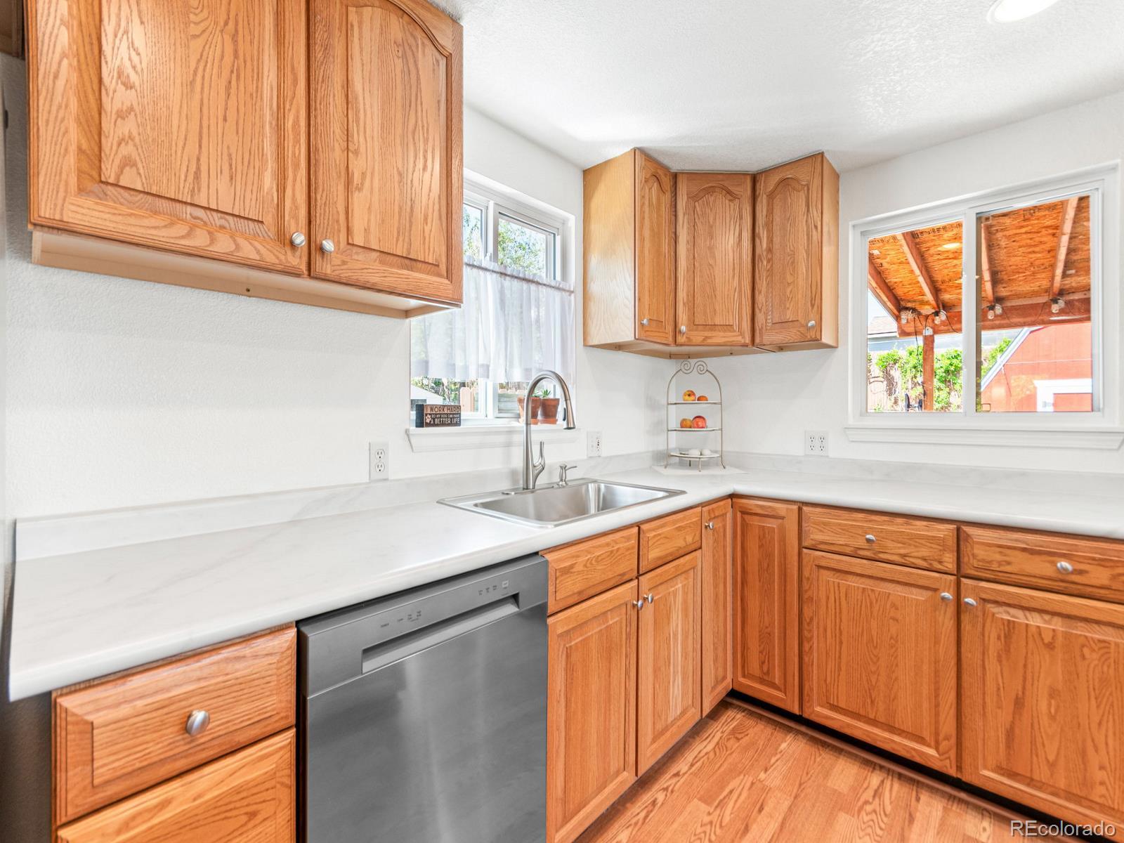 MLS Image #13 for 4163 s decatur street,englewood, Colorado