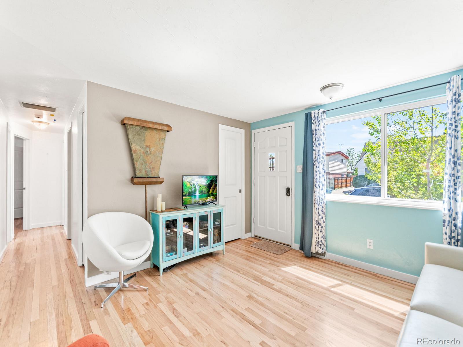 MLS Image #5 for 4163 s decatur street,englewood, Colorado